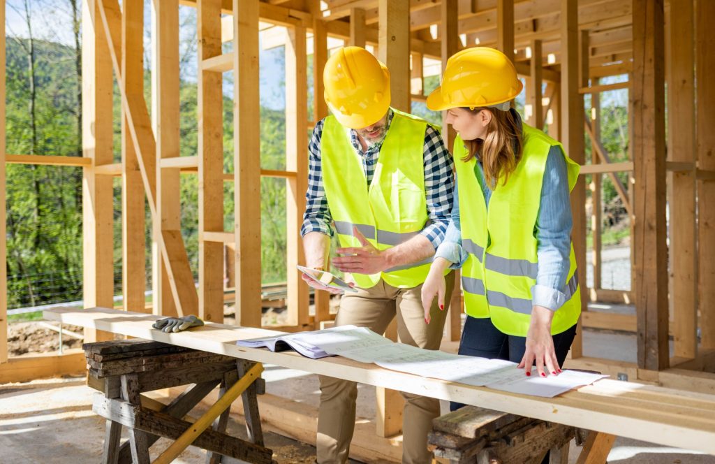 What to Look for in Professional Basement Builders: A Homeowner’s Guide